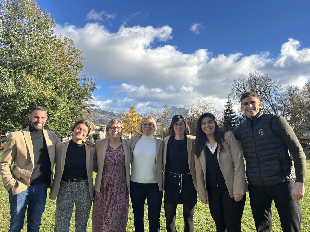 l'équipe de l'agence Val Habitat