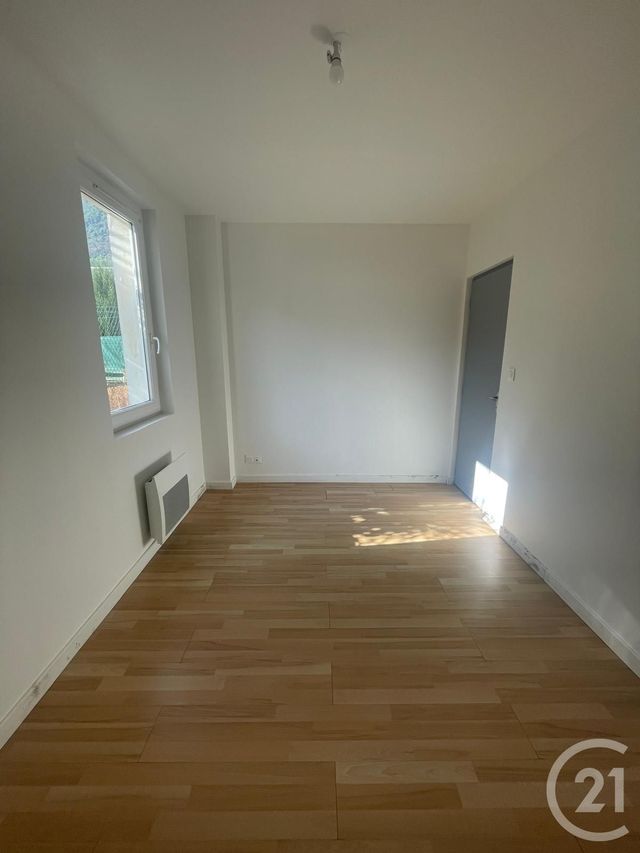 Afficher la photo en grand Appartement T2 à louer - 2 pièces - 38.9 m2 - PIERREFITTE NESTALAS - 65 - MIDI-PYRENEES - Century 21 Val Habitat