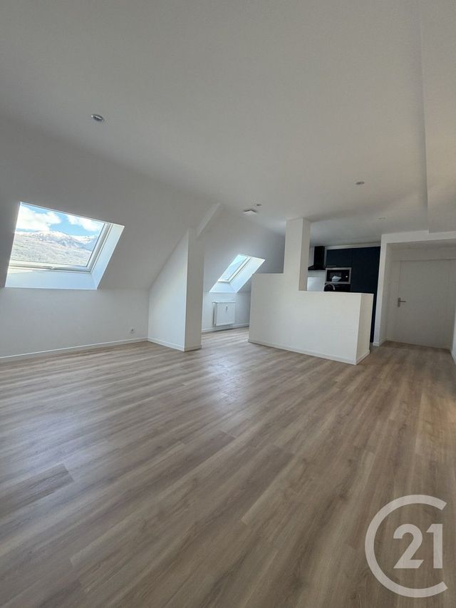 Appartement T3 à vendre - 3 pièces - 42.4 m2 - ARGELES GAZOST - 65 - MIDI-PYRENEES - Century 21 Val Habitat