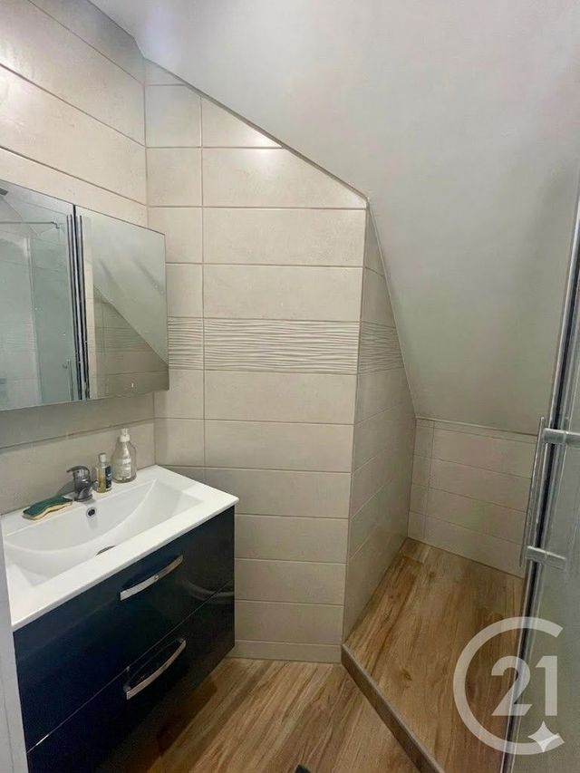 Appartement Studio à vendre - 1 pièce - 15.98 m2 - ARGELES GAZOST - 65 - MIDI-PYRENEES - Century 21 Val Habitat