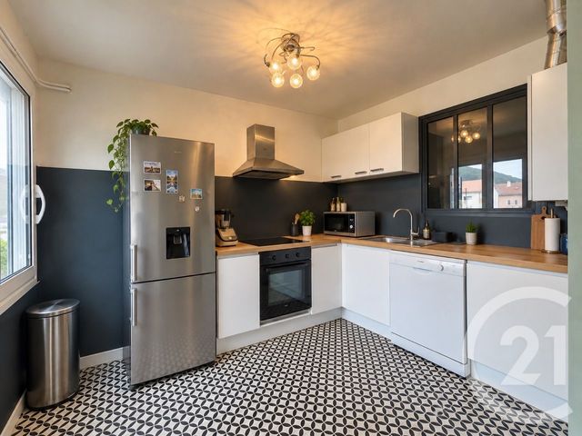 Appartement T3 à vendre - 3 pièces - 62.36 m2 - LOURDES - 65 - MIDI-PYRENEES - Century 21 Val Habitat