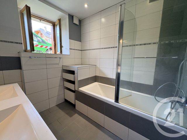 Appartement T3 à vendre - 3 pièces - 68.1 m2 - ARCIZANS AVANT - 65 - MIDI-PYRENEES - Century 21 Val Habitat