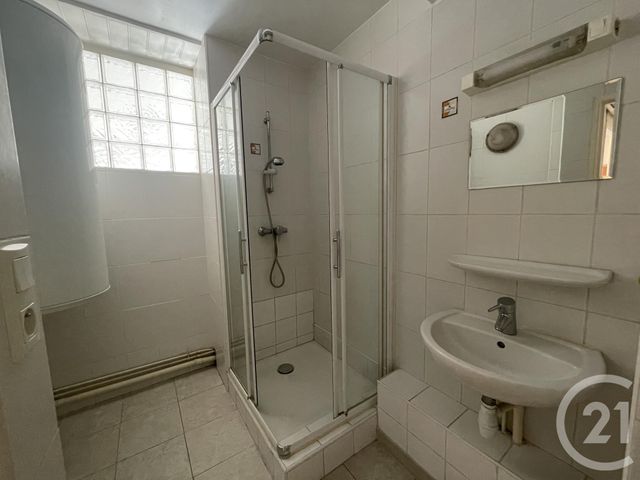 Appartement T4 à vendre - 4 pièces - 66.4 m2 - LOURDES - 65 - MIDI-PYRENEES - Century 21 Val Habitat