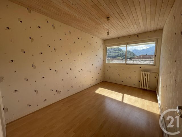 Appartement T4 à vendre - 4 pièces - 66.4 m2 - LOURDES - 65 - MIDI-PYRENEES - Century 21 Val Habitat