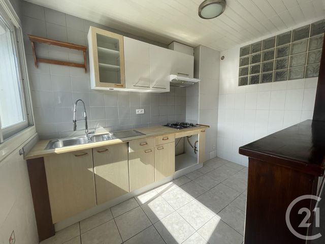 Appartement T4 à vendre - 4 pièces - 66.4 m2 - LOURDES - 65 - MIDI-PYRENEES - Century 21 Val Habitat