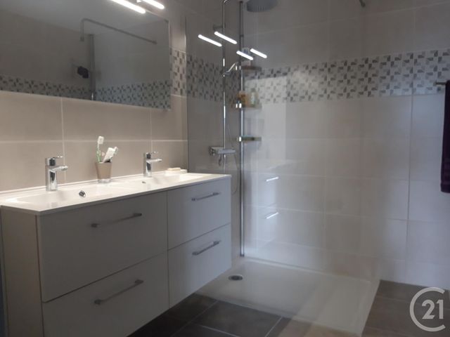 Afficher la photo en grand Appartement T4 à vendre - 4 pièces - 112.37 m2 - ARGELES GAZOST - 65 - MIDI-PYRENEES - Century 21 Val Habitat