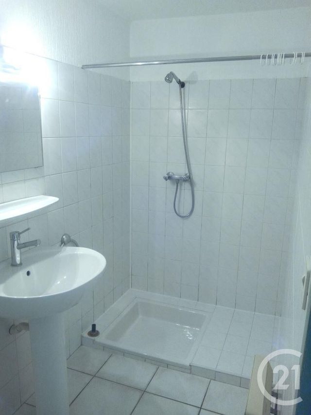 Appartement T2 à louer - 2 pièces - 26.29 m2 - ARGELES GAZOST - 65 - MIDI-PYRENEES - Century 21 Val Habitat Appartement T2 à louer - 2 pièces - 26.29 m2 - ARGELES GAZOST - 65 - MIDI-PYRENEES - Century 21 Val Habitat