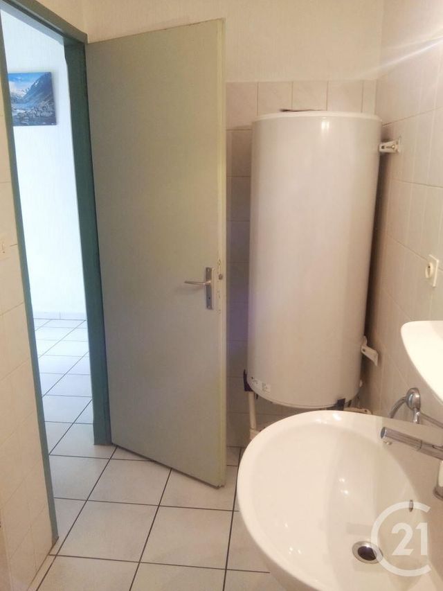 Appartement T2 à louer - 2 pièces - 26.29 m2 - ARGELES GAZOST - 65 - MIDI-PYRENEES - Century 21 Val Habitat Appartement T2 à louer - 2 pièces - 26.29 m2 - ARGELES GAZOST - 65 - MIDI-PYRENEES - Century 21 Val Habitat
