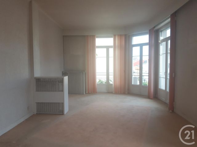 Afficher la photo en grand Appartement T4 à vendre - 4 pièces - 113.0 m2 - LOURDES - 65 - MIDI-PYRENEES - Century 21 Val Habitat