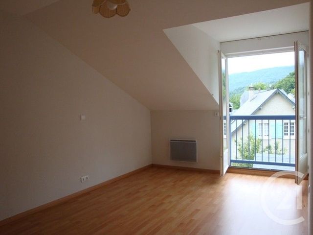 Appartement T5 à vendre - 5 pièces - 92.81 m2 - ARGELES GAZOST - 65 - MIDI-PYRENEES - Century 21 Val Habitat